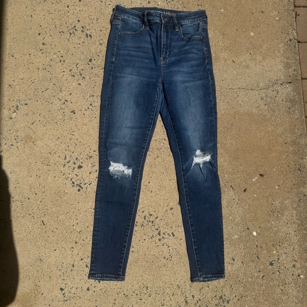 American Eagle Women's Distressed Skinny Jeans